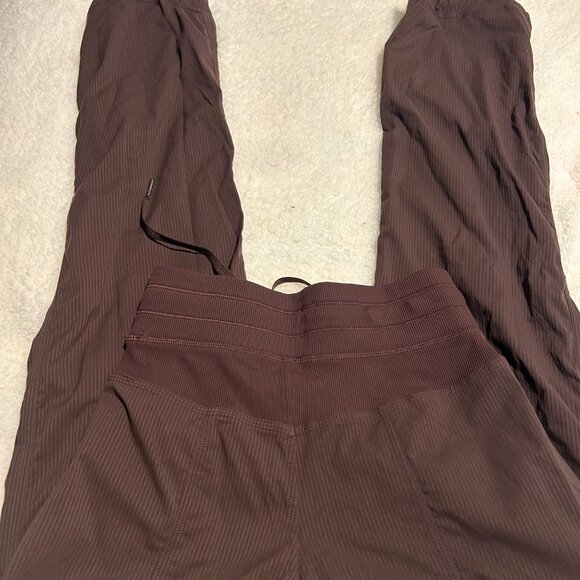 Lululemon Dance Studio Mid Rise Full Length Size 0 - Picture 4 of 4